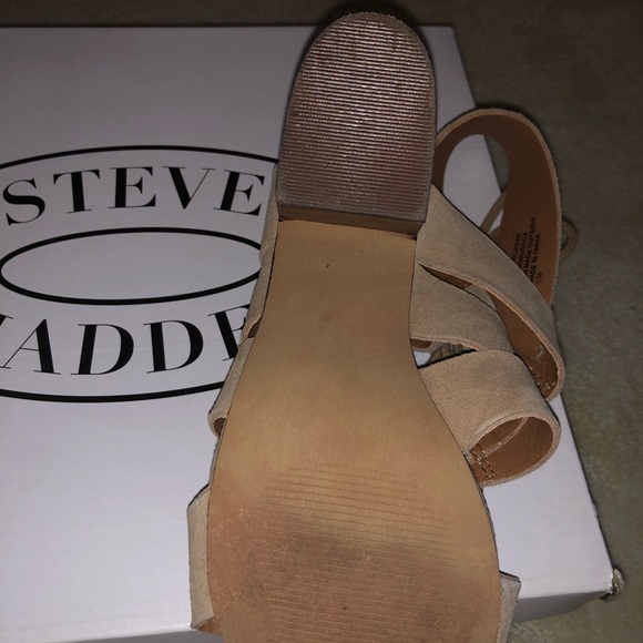 Sandals - Picture 4 of 8